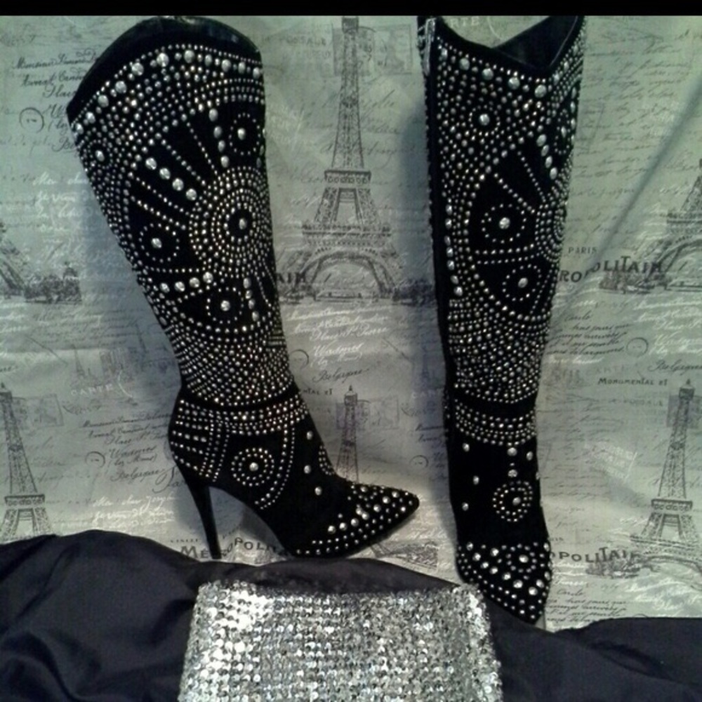 NWT Olivia Miller studded boots
